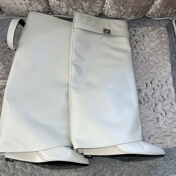 Givenchy women’s short lock leather pants boot size 41 - Picture 5 of 11